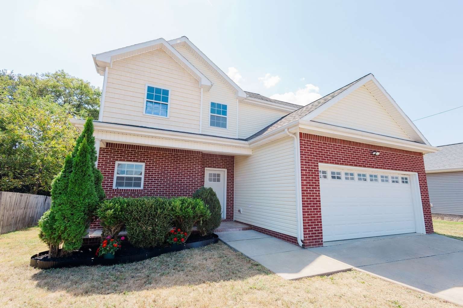 213 Azalea Dr