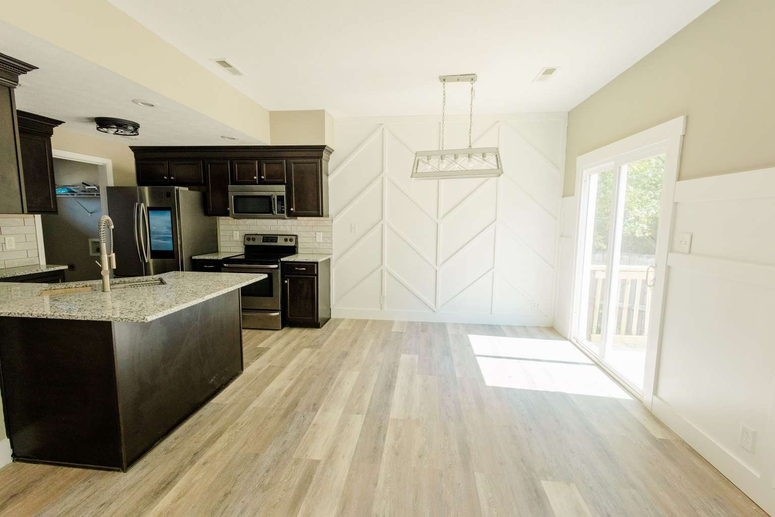 213 Azalea Dr