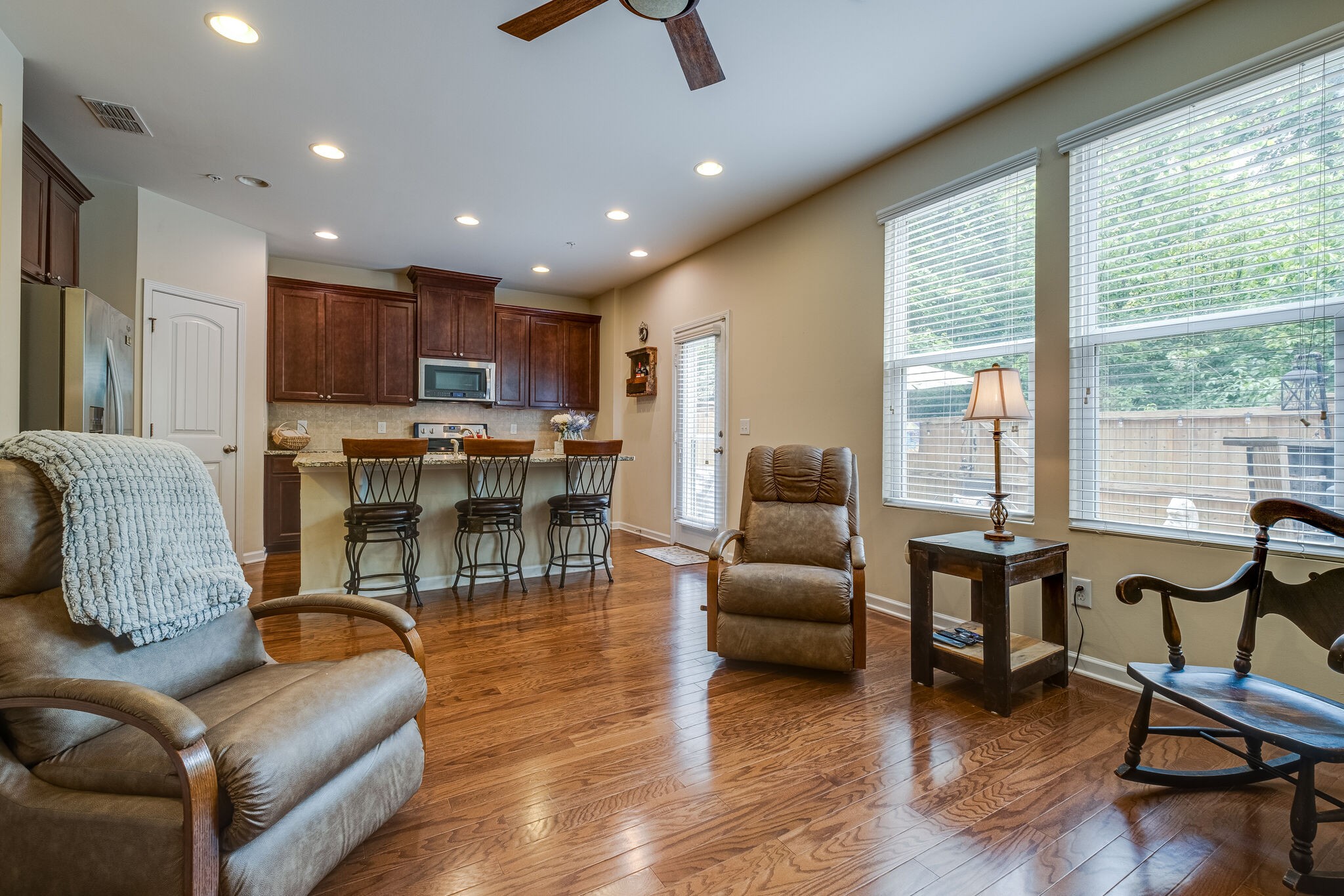 Photo 15 of 35 of 1029 Livingstone Ln townhome