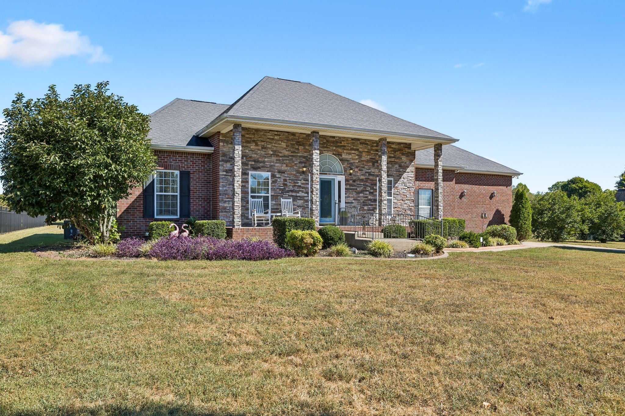 223 Mercedes Dr
