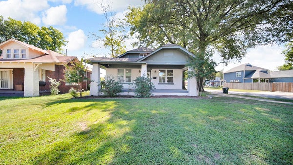 1023 FOREST AVE, MEMPHIS, TN 38105 - Image 1117edc83945bfb8be40f5dfd054630d/4036036197