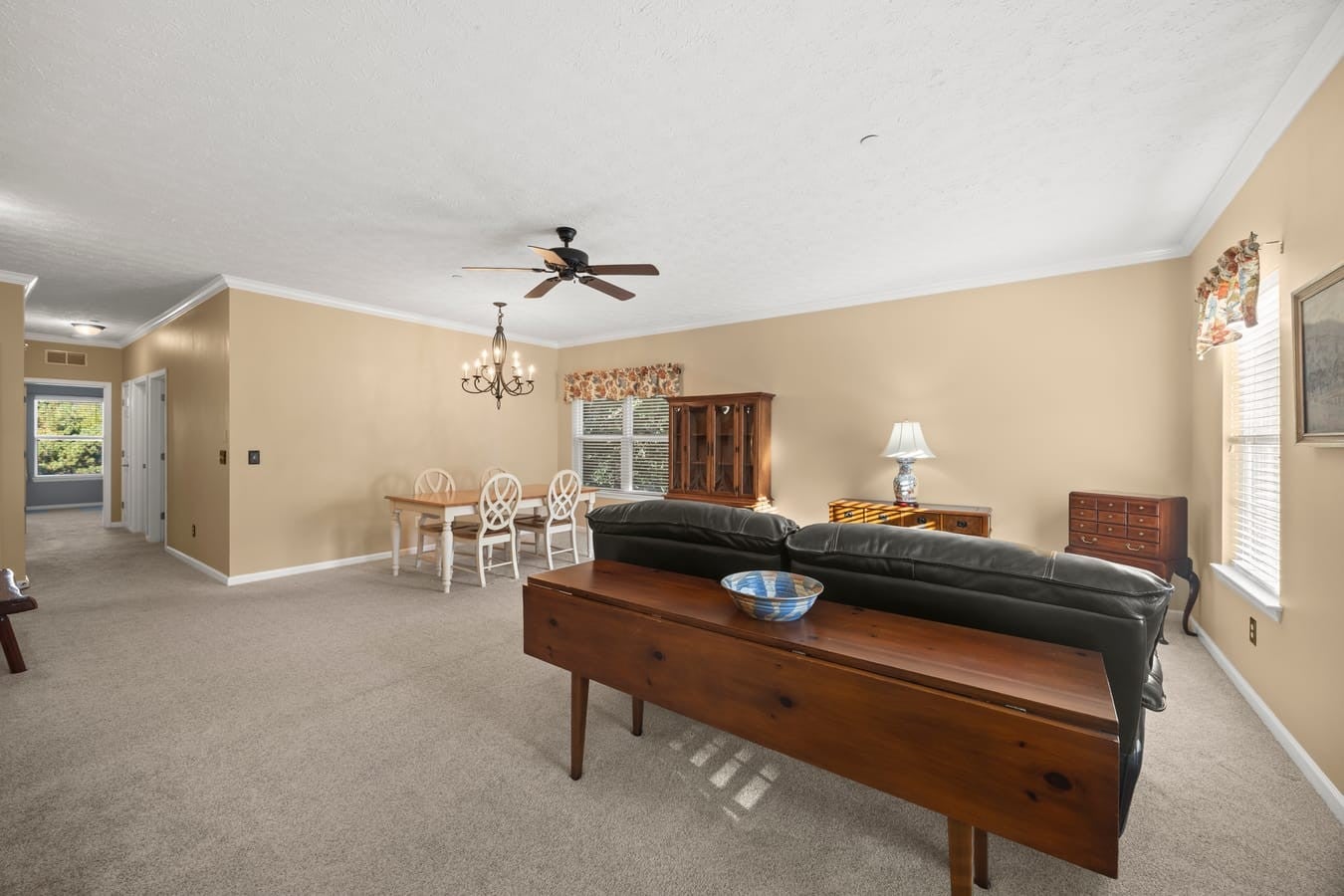1225 Park Run Dr