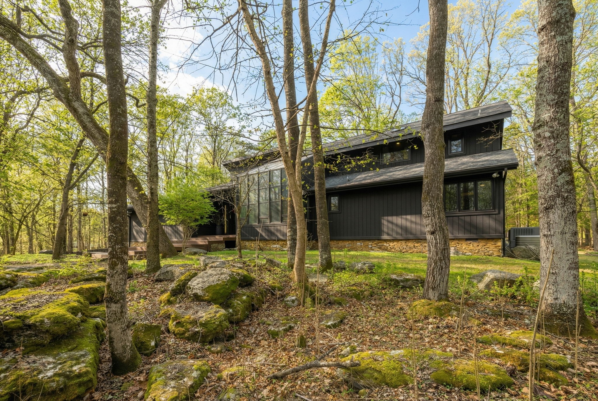 8575 Saundersville Rd