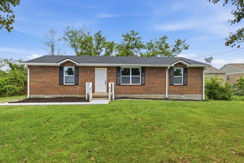 Photo of 115 Walnut Crest Dr, Gallatin, TN 37066 (MLS # 3232723)
