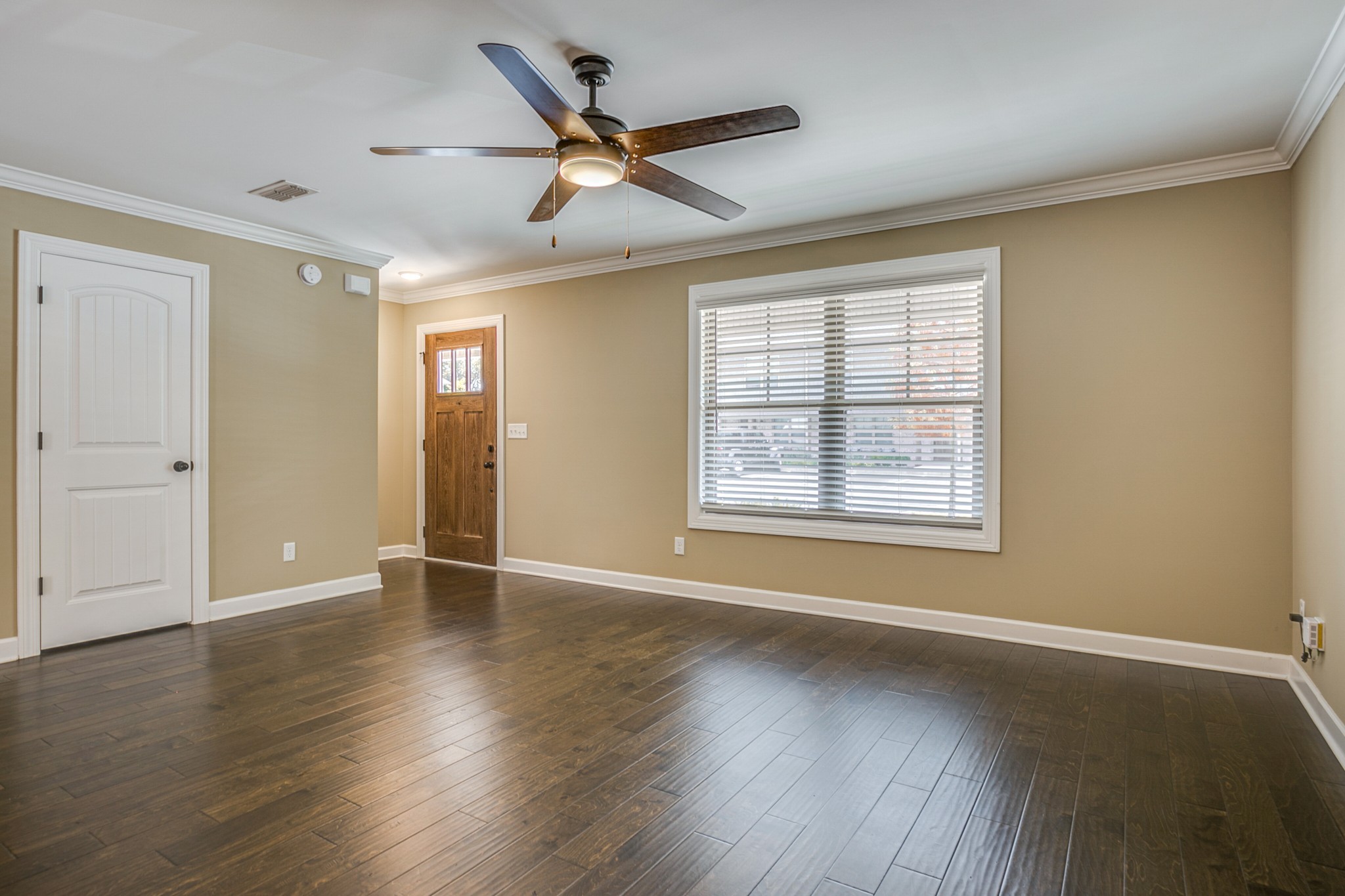2506 E Main St D3
