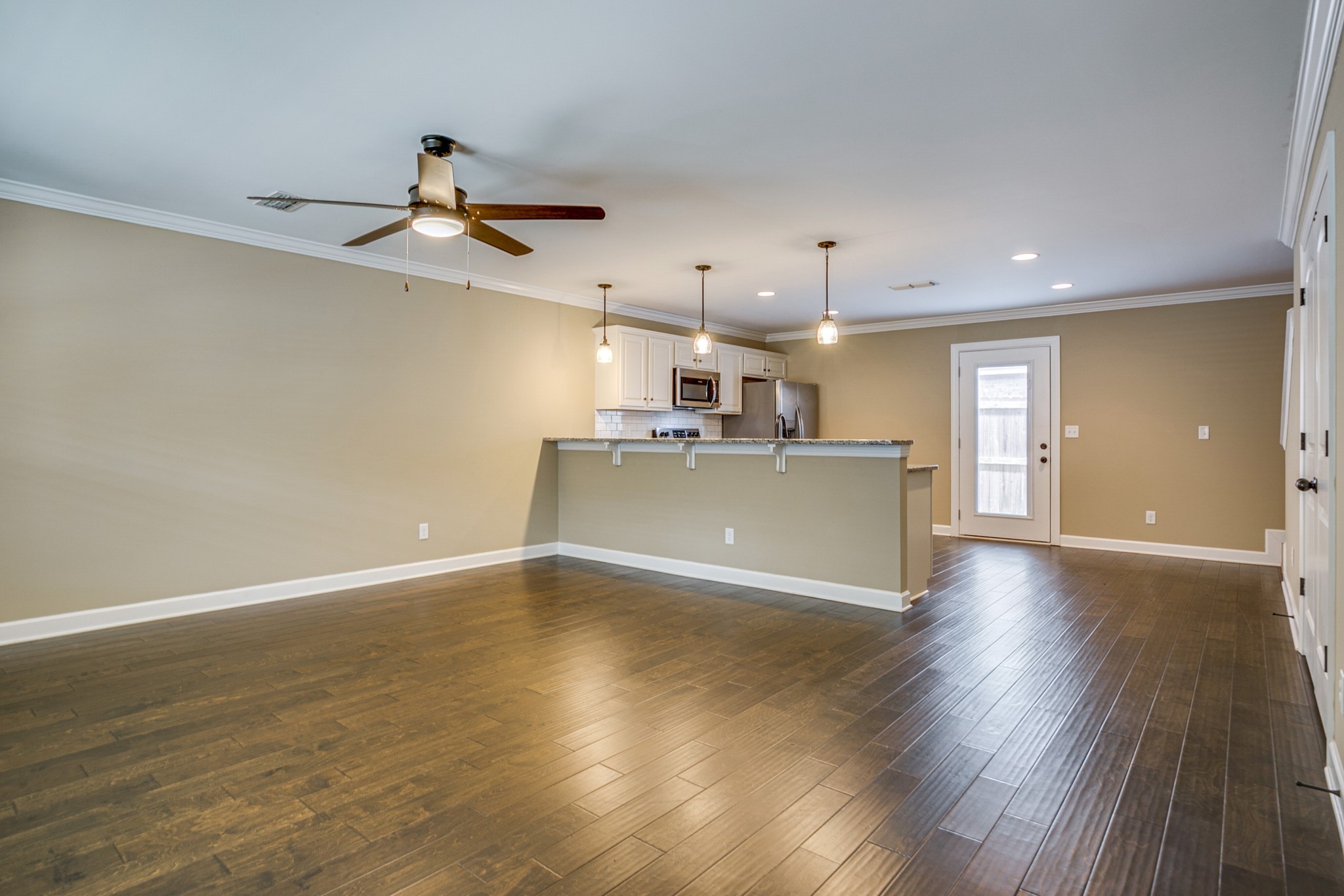 2506 E Main St D3