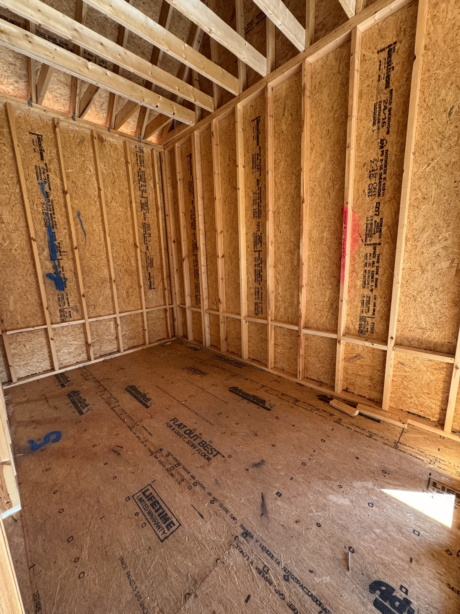 Clarksville, Tennessee 37040, United States, 3 Bedrooms Bedrooms, ,4 BathroomsBathrooms,Residential,Active,254734