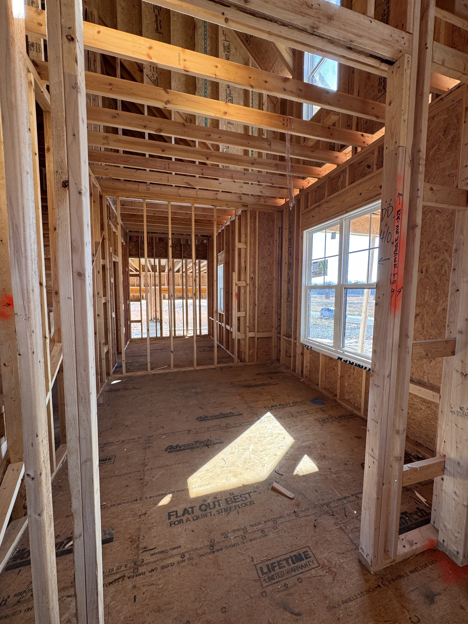 Clarksville, Tennessee 37040, United States, 3 Bedrooms Bedrooms, ,4 BathroomsBathrooms,Residential,Active,254734