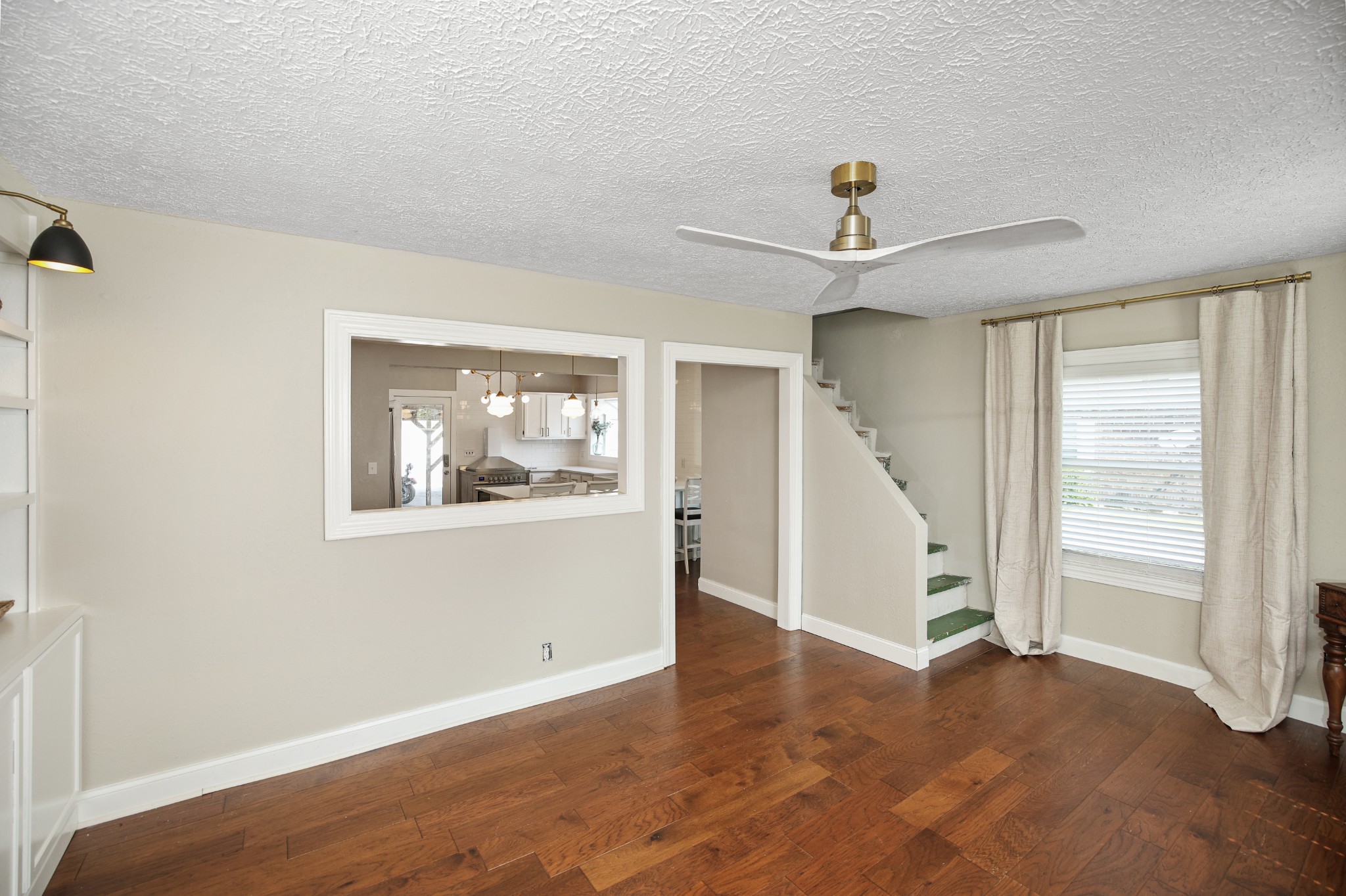 140 N Tarver Ave
