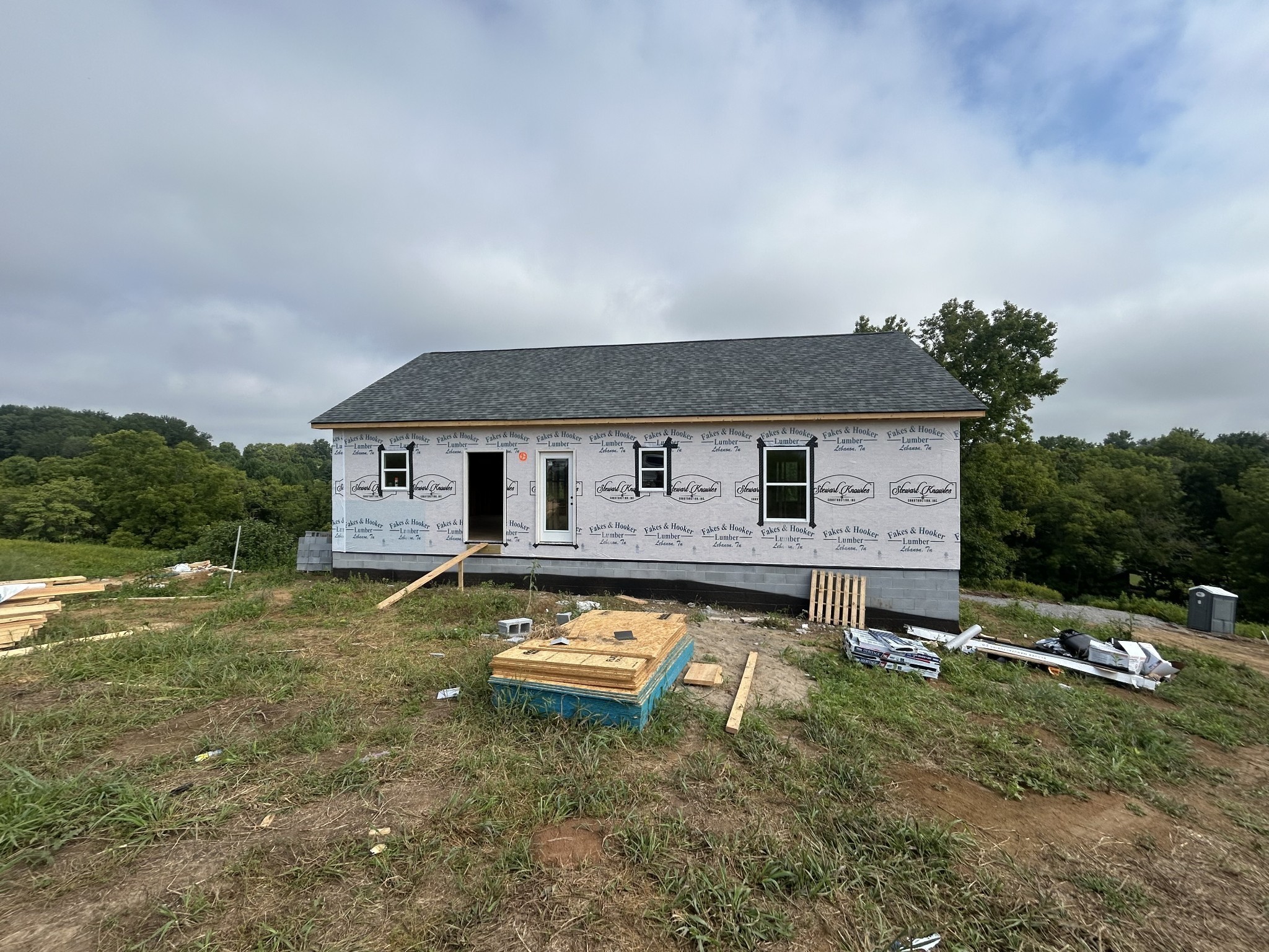 811 N Dickerson Chapel Rd