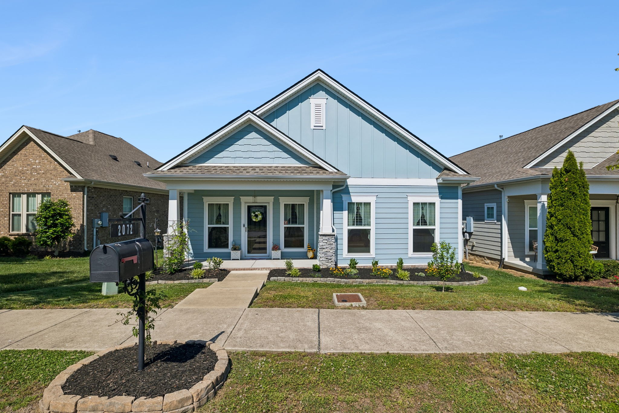 2072 Kirkwall Dr