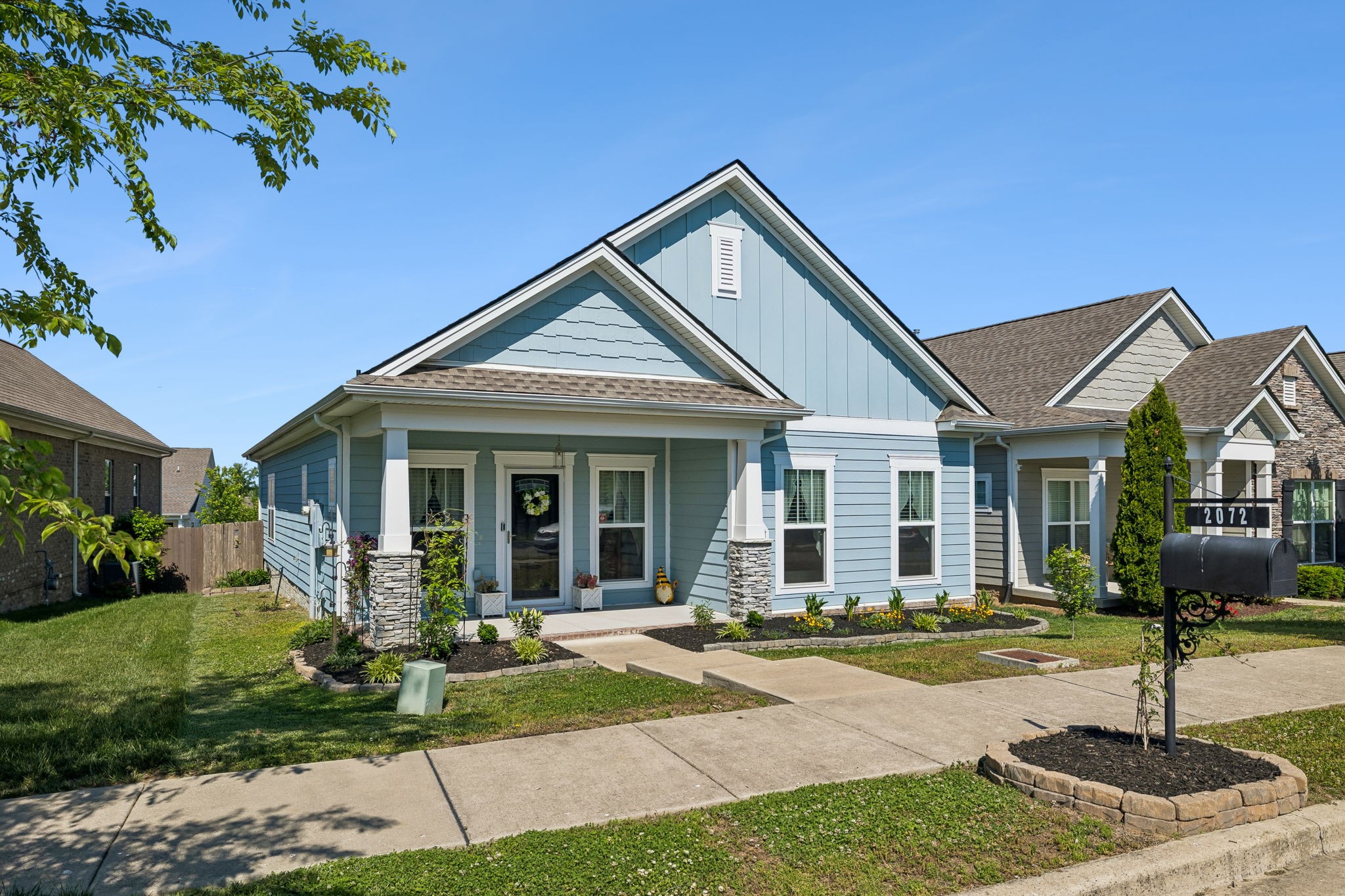 2072 Kirkwall Dr
