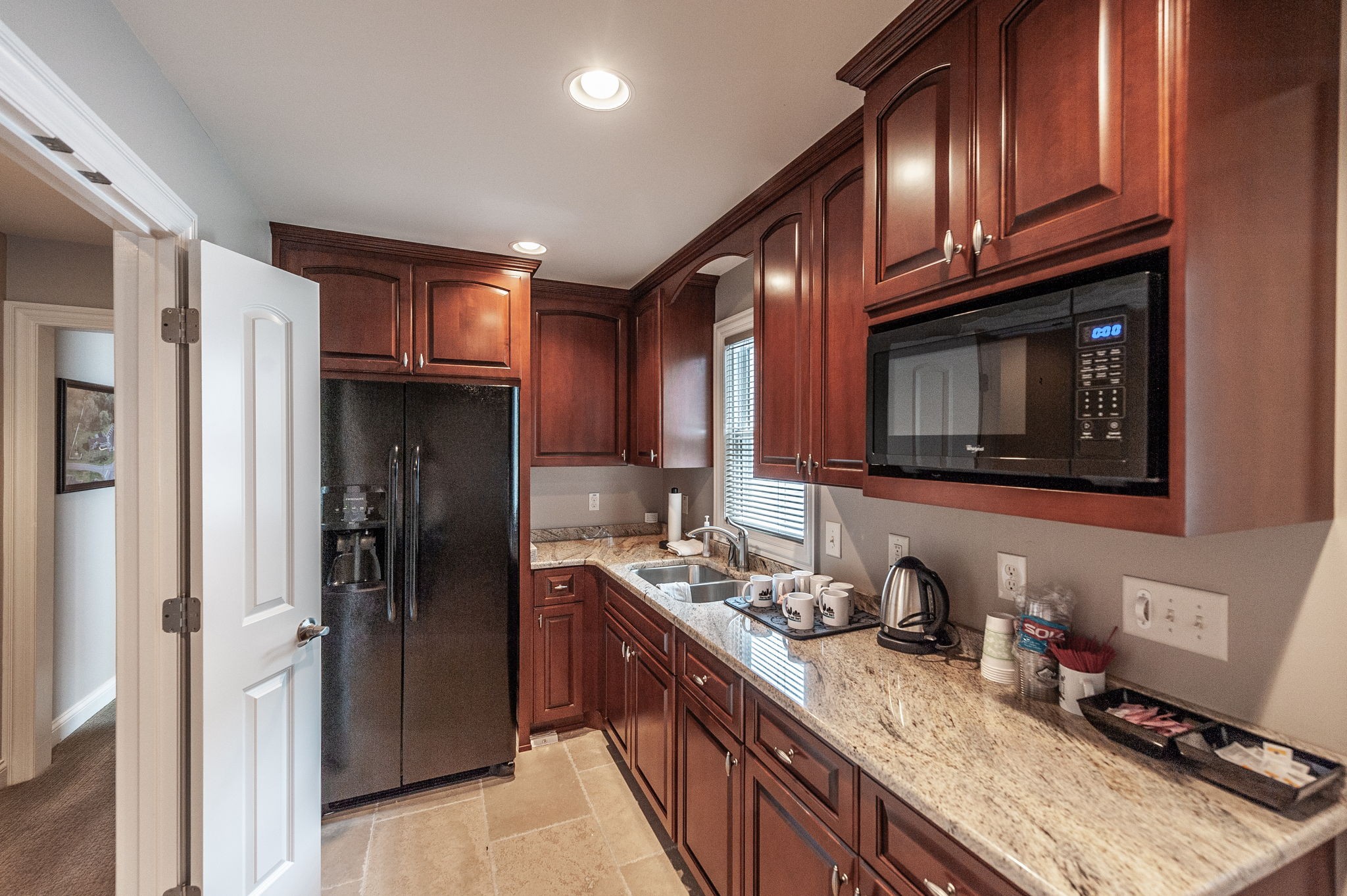 204 Bluebird Dr