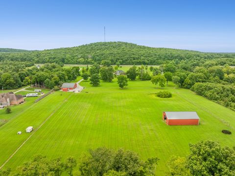 8699 Christiana Fosterville Rd Christiana TN 37037