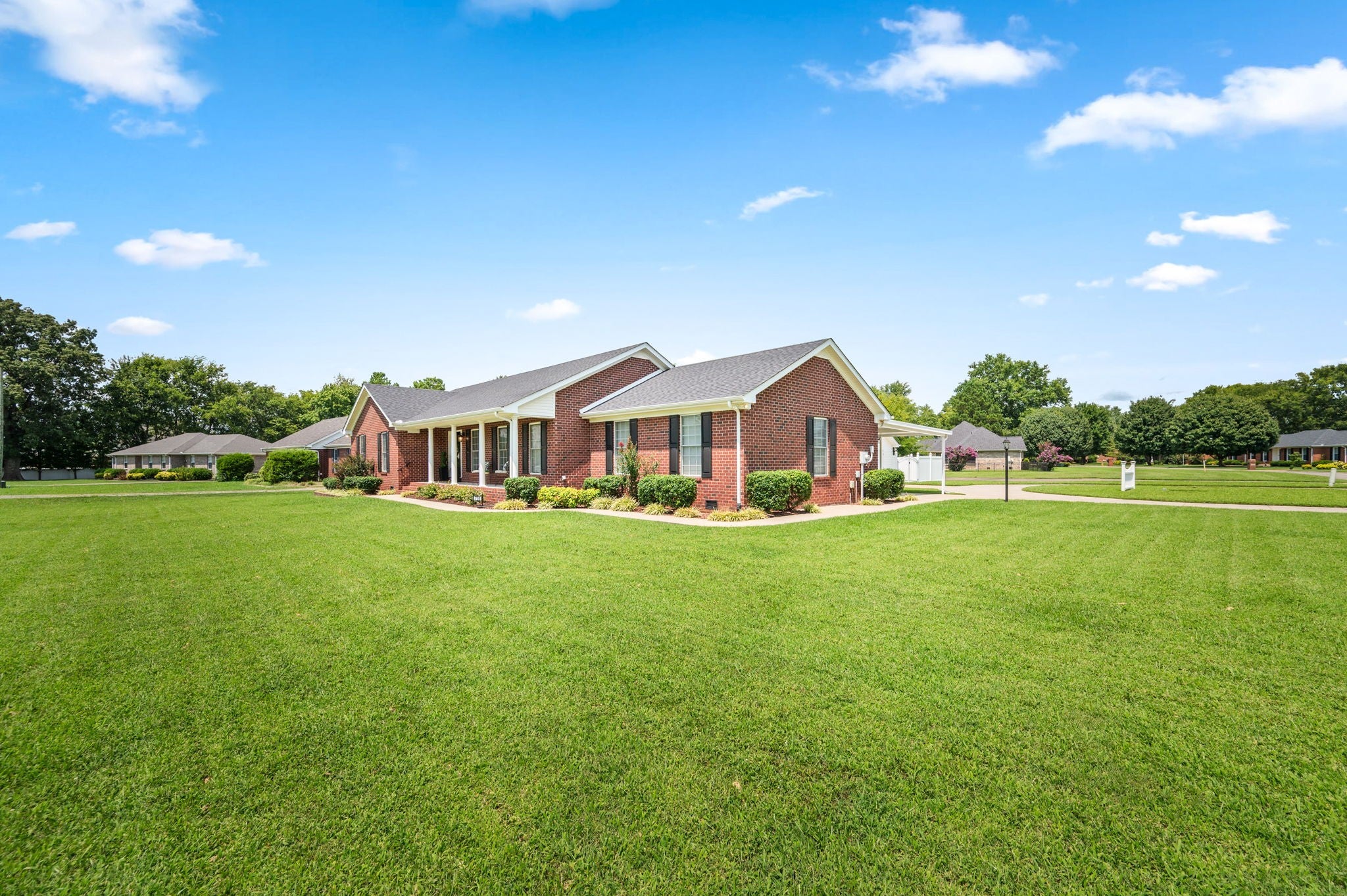 716 Haynes Dr
