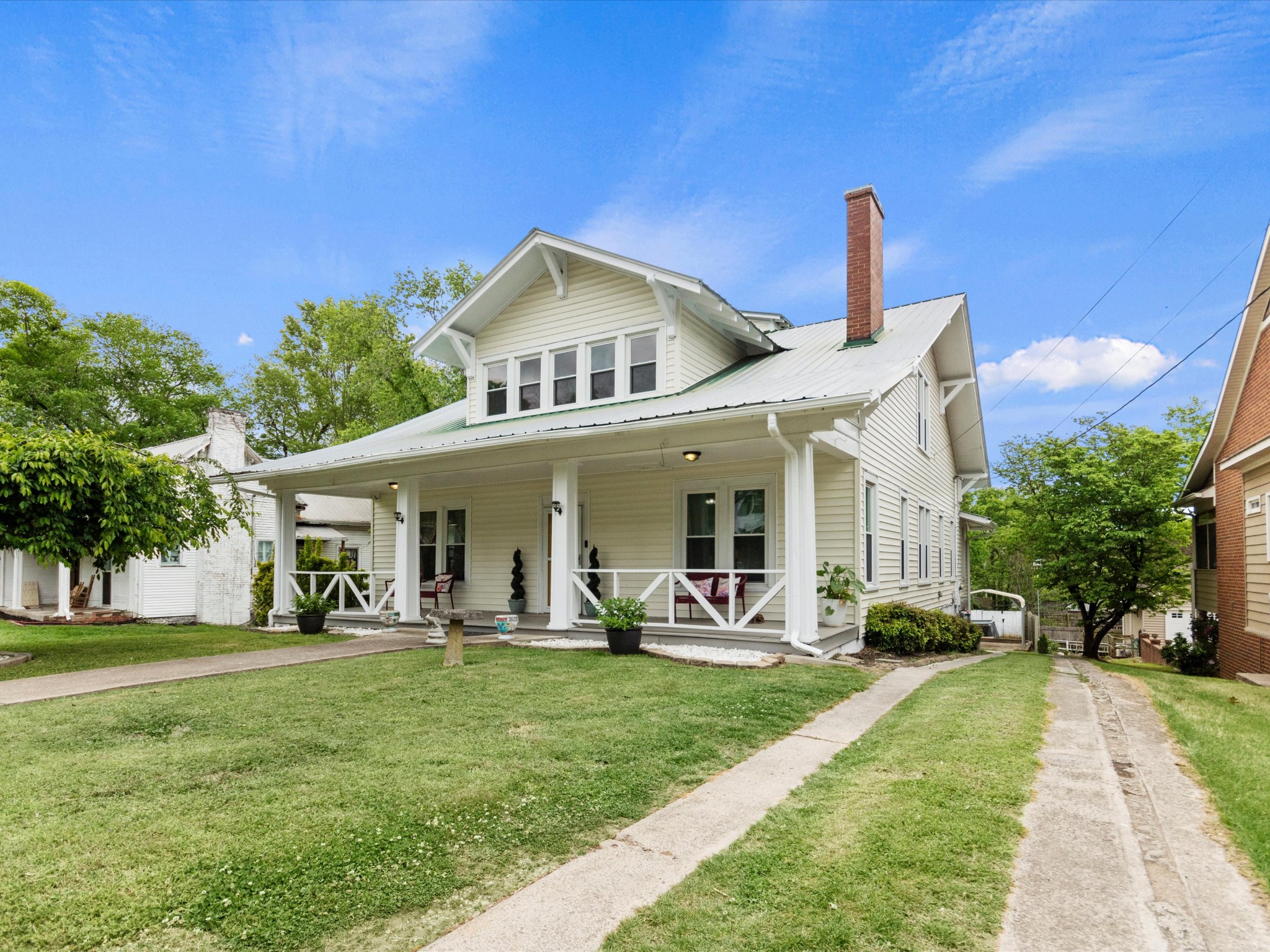 405 Mulberry Ave