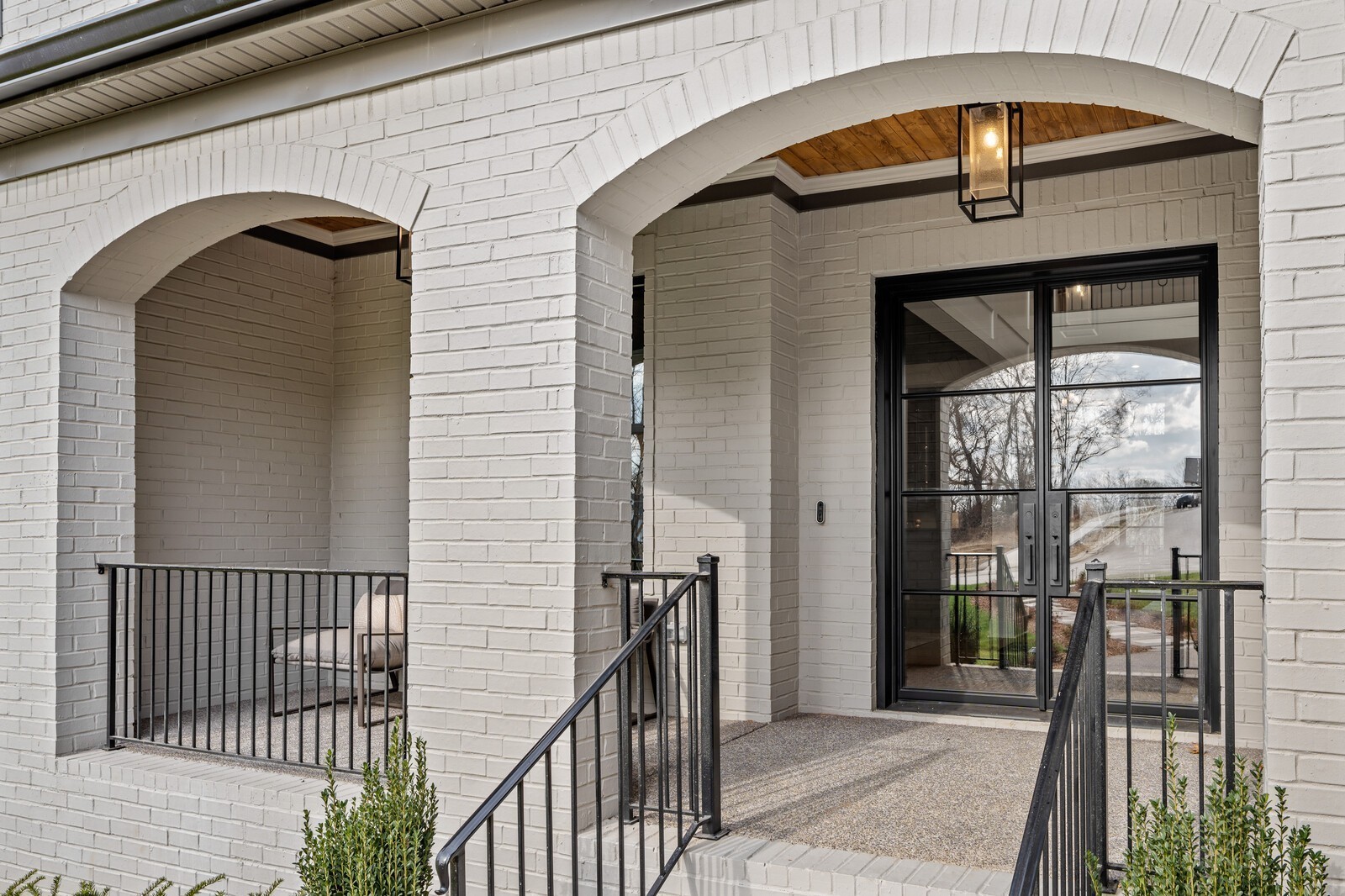 5709 Nola Dr