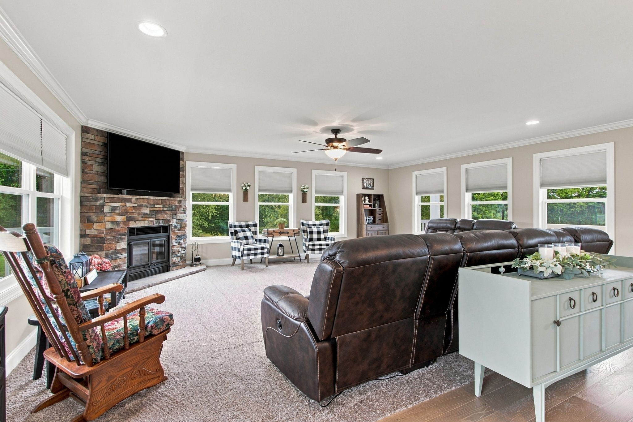 3816 Petty Ln