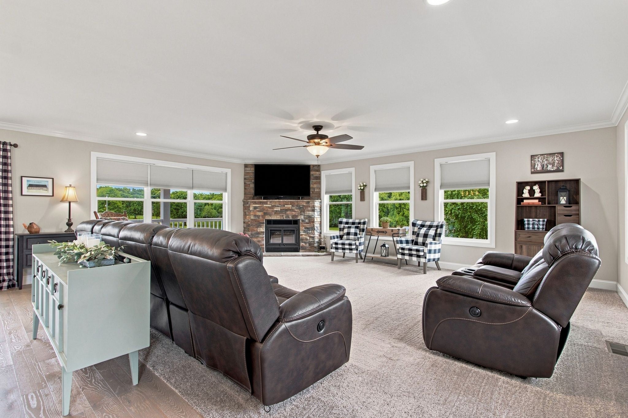 3816 Petty Ln