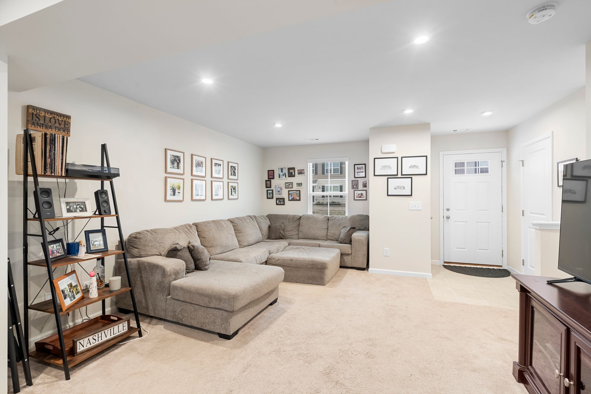 2935 Winterberry Dr 10