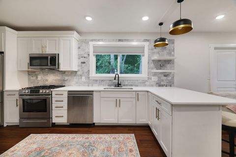 325 Pullen Ave Nashville TN 37207