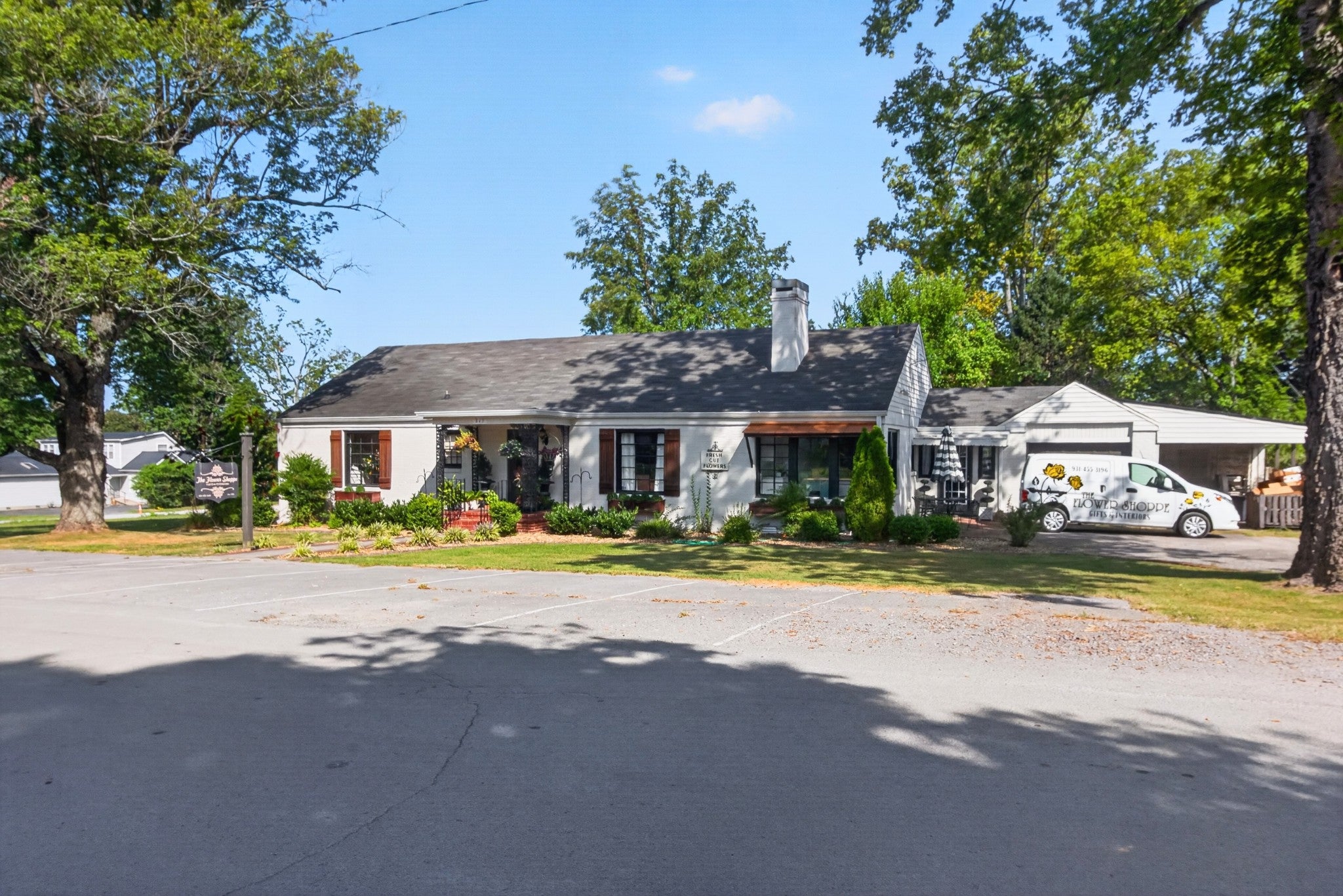 212 W Blackwell St