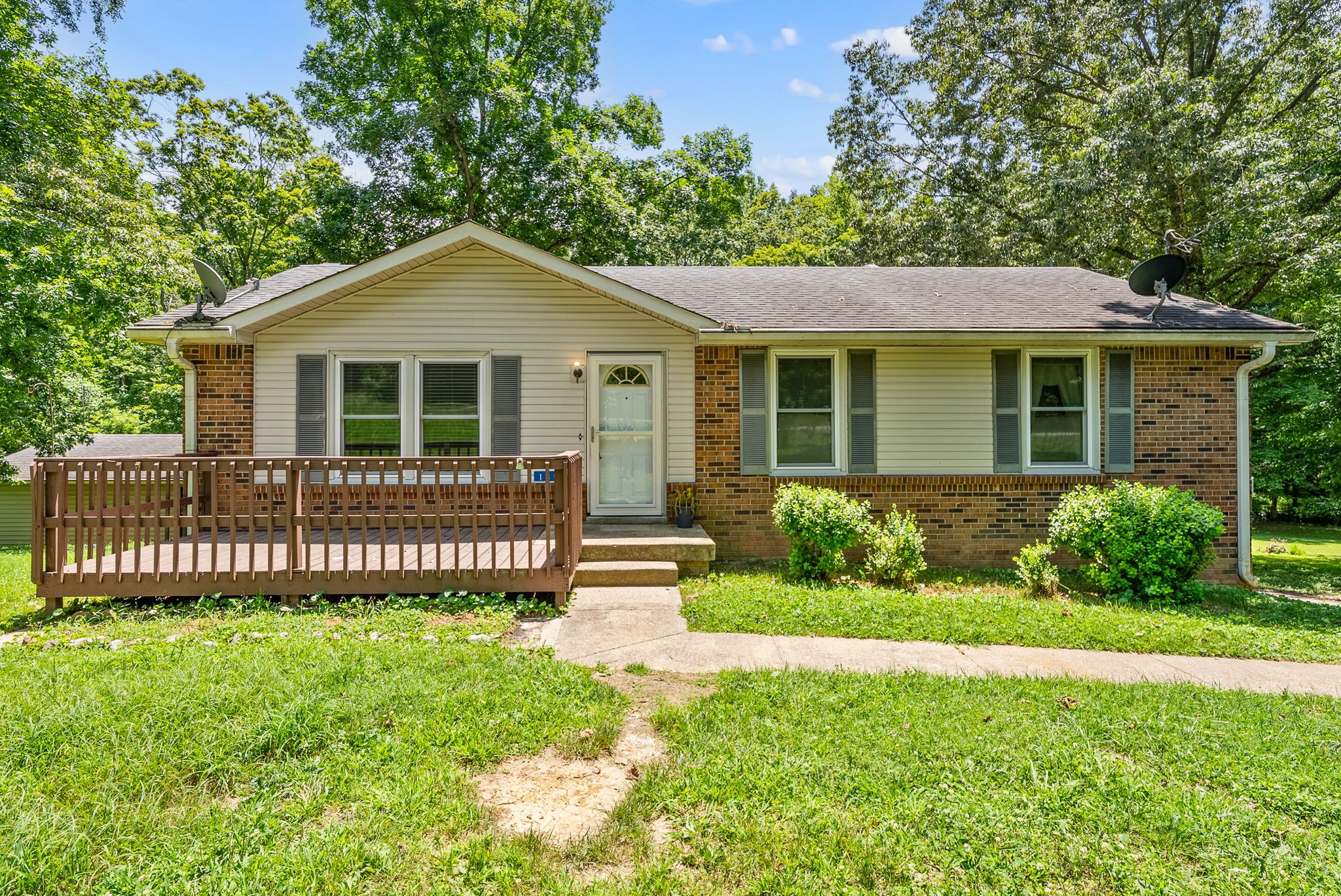 1852 Mimi Rd