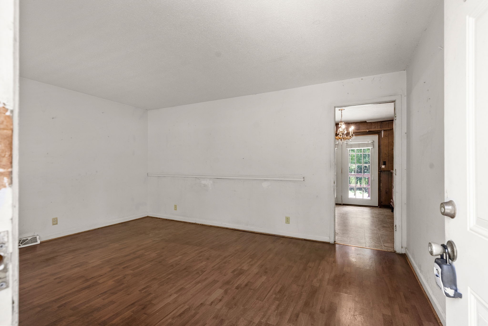 1852 Mimi Rd