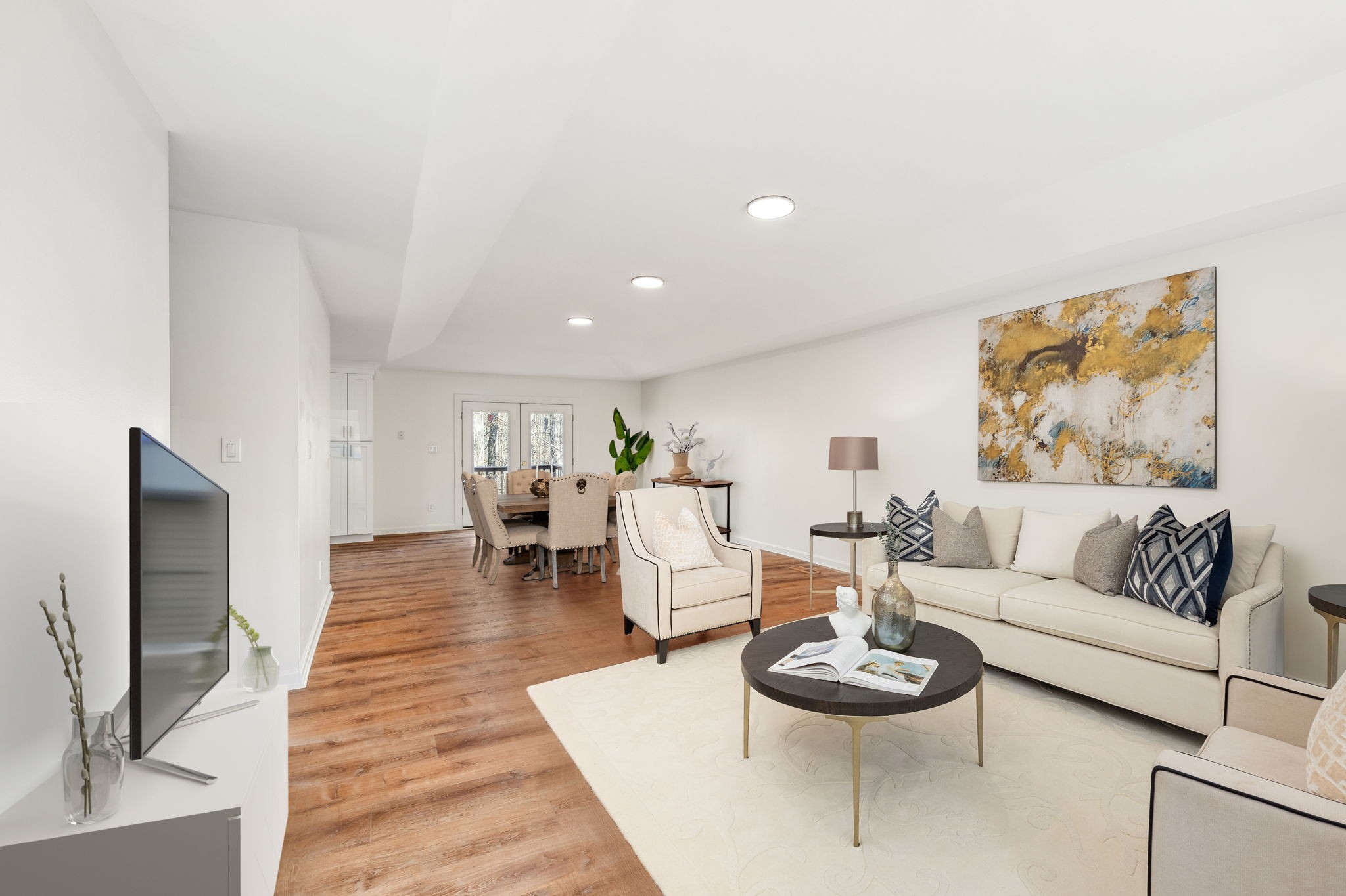 312 Dogwood Ct