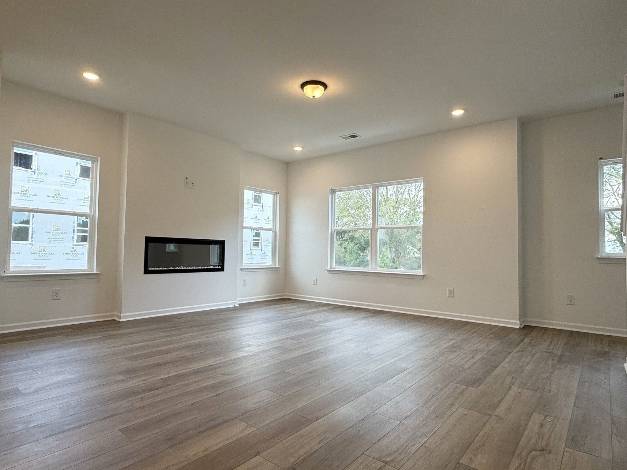 146 Rosebush Lane N