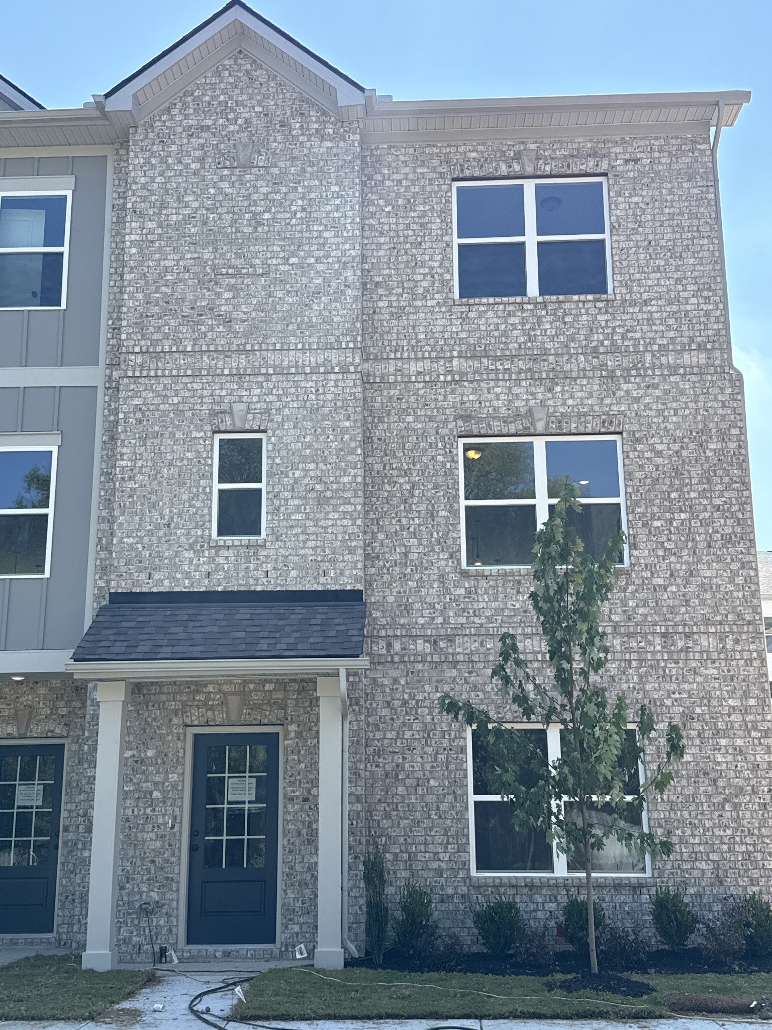 146 Rosebush Lane N