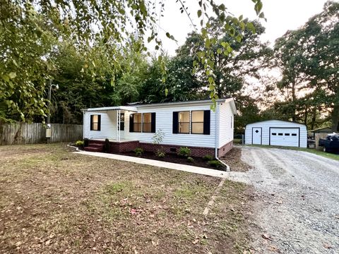 413 Elm Ln Beechgrove TN 37018