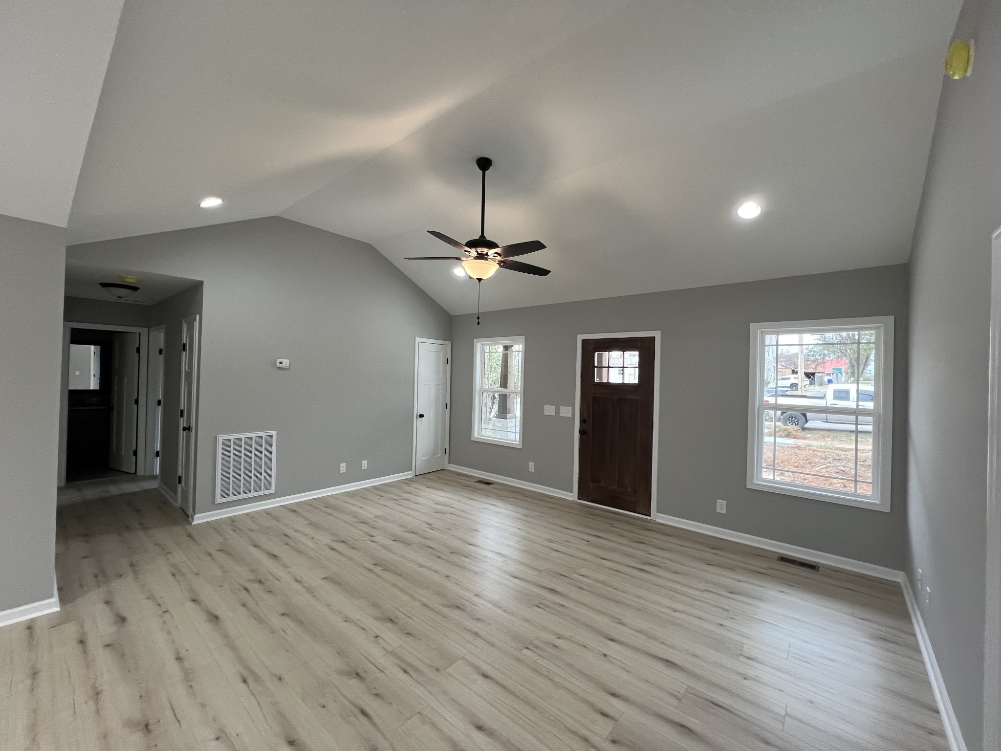 112 Bennett St