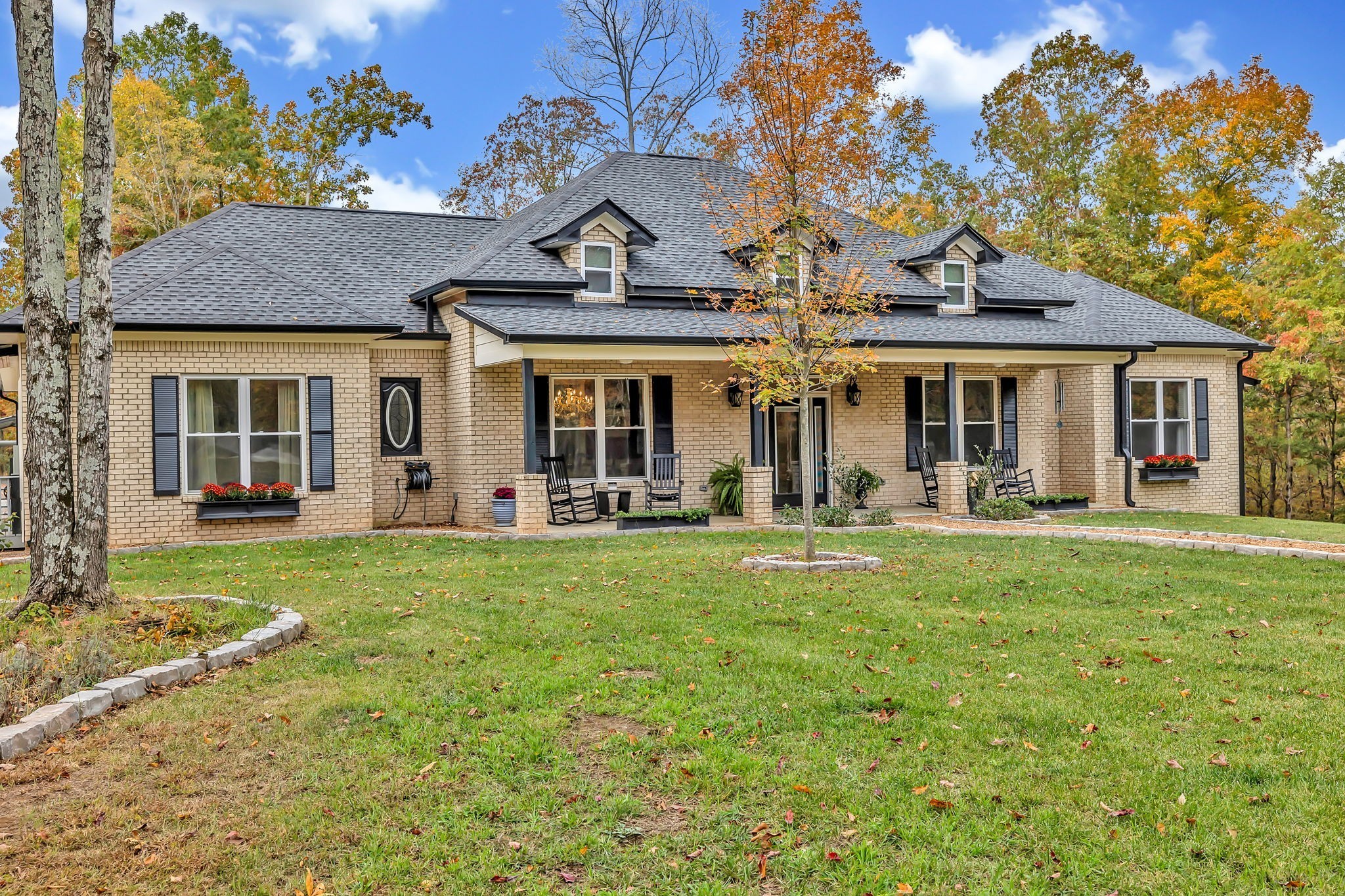 230 Anchor Dr