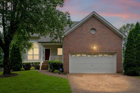 1068 Tulip Grove Rd Hermitage TN 37076