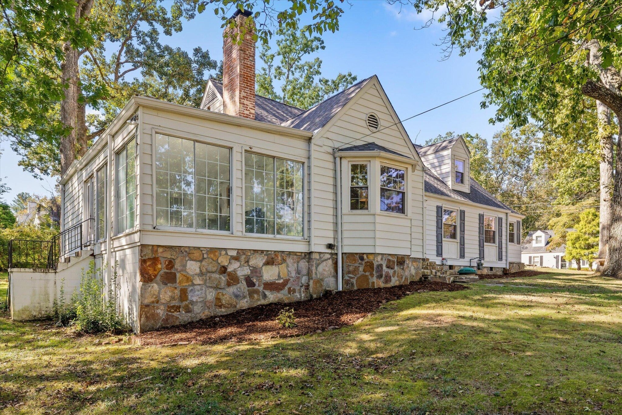 1306 Elfin Road