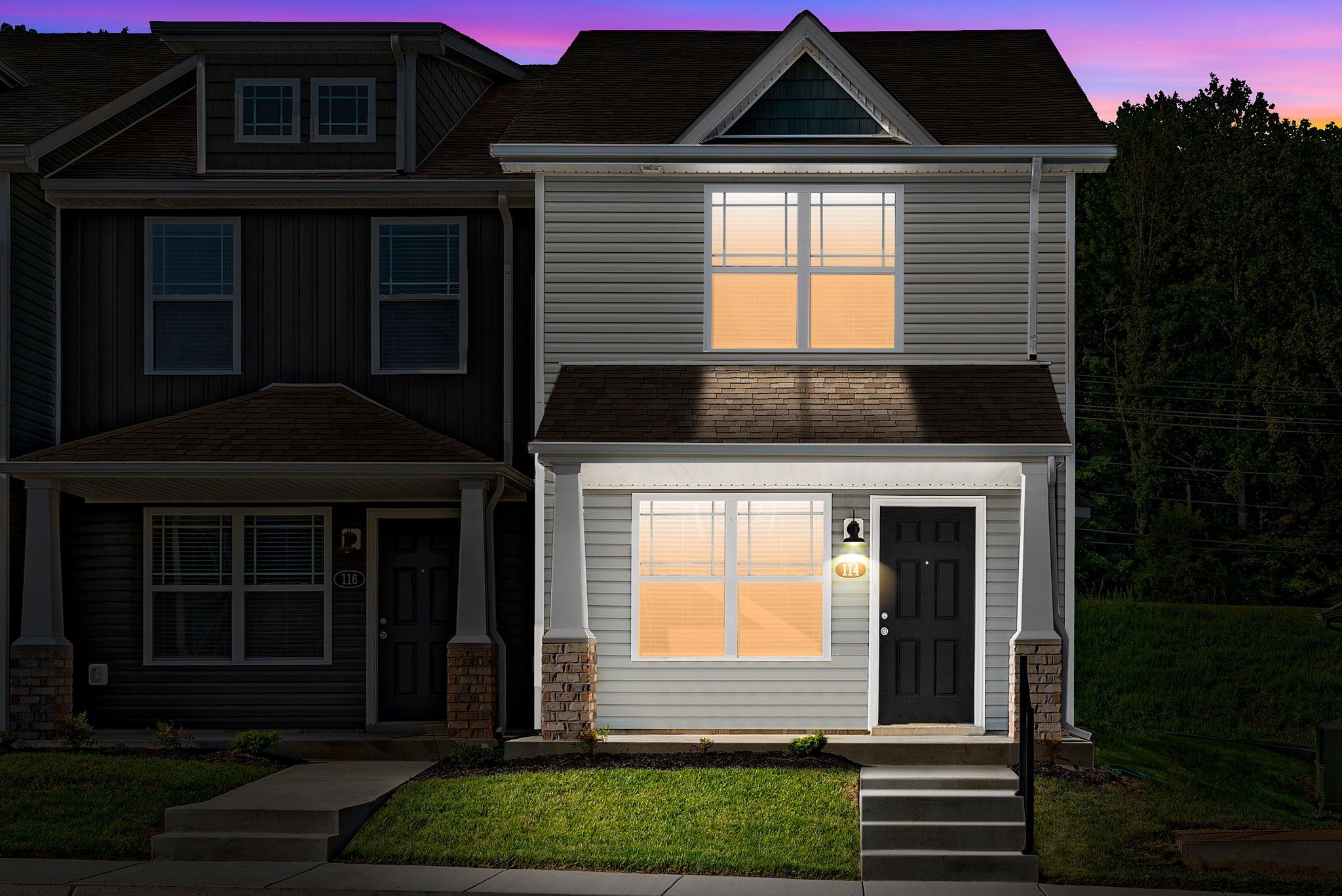 Clarksville, Tennessee 37040, United States, 2 Bedrooms Bedrooms, ,3 BathroomsBathrooms,Residential,Active,41279