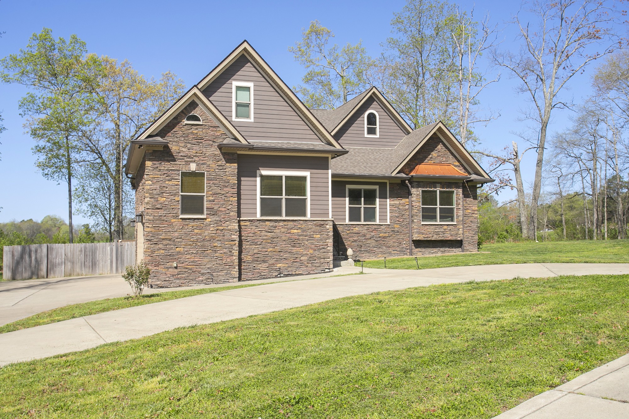 4512 General Forest Cir