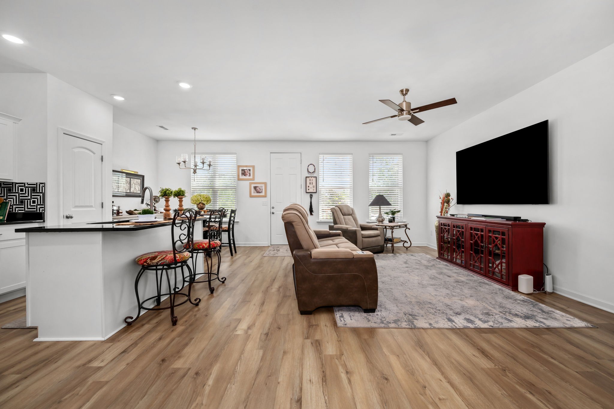 2656 Lakevilla Dr 20