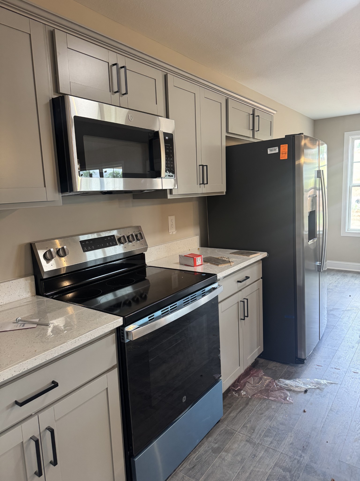 Clarksville, Tennessee 37040, United States, 3 Bedrooms Bedrooms, ,2 BathroomsBathrooms,Residential,Pending,86165