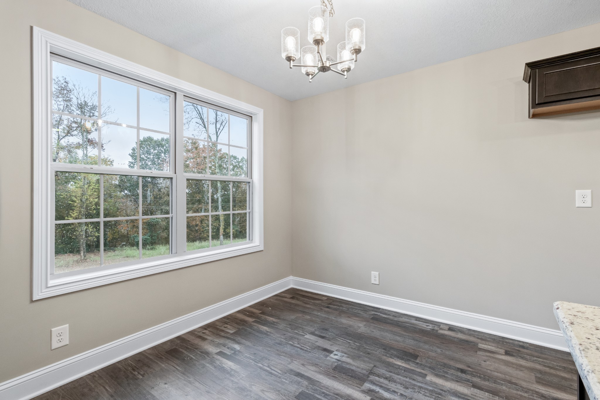 Clarksville, Tennessee 37040, United States, 3 Bedrooms Bedrooms, ,2 BathroomsBathrooms,Residential,Pending,86165