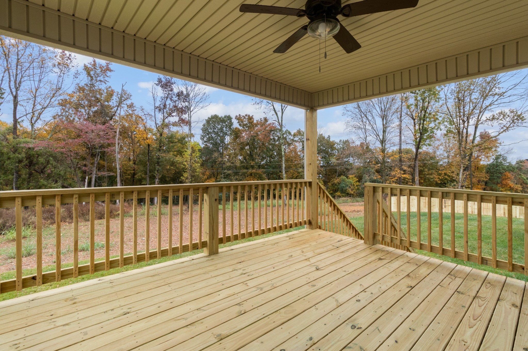 Clarksville, Tennessee 37040, United States, 3 Bedrooms Bedrooms, ,2 BathroomsBathrooms,Residential,Pending,86165