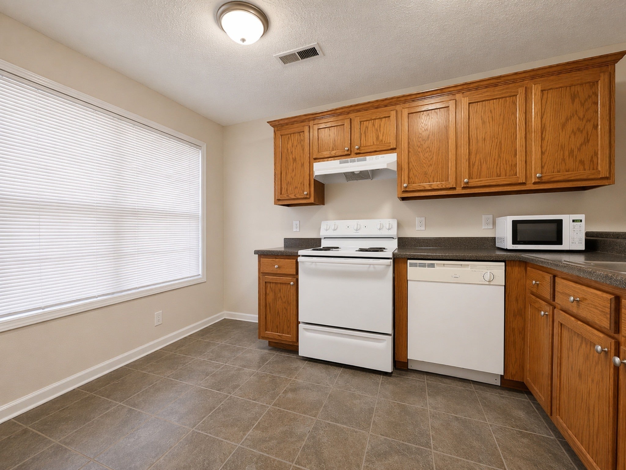 400 Condor Ct D