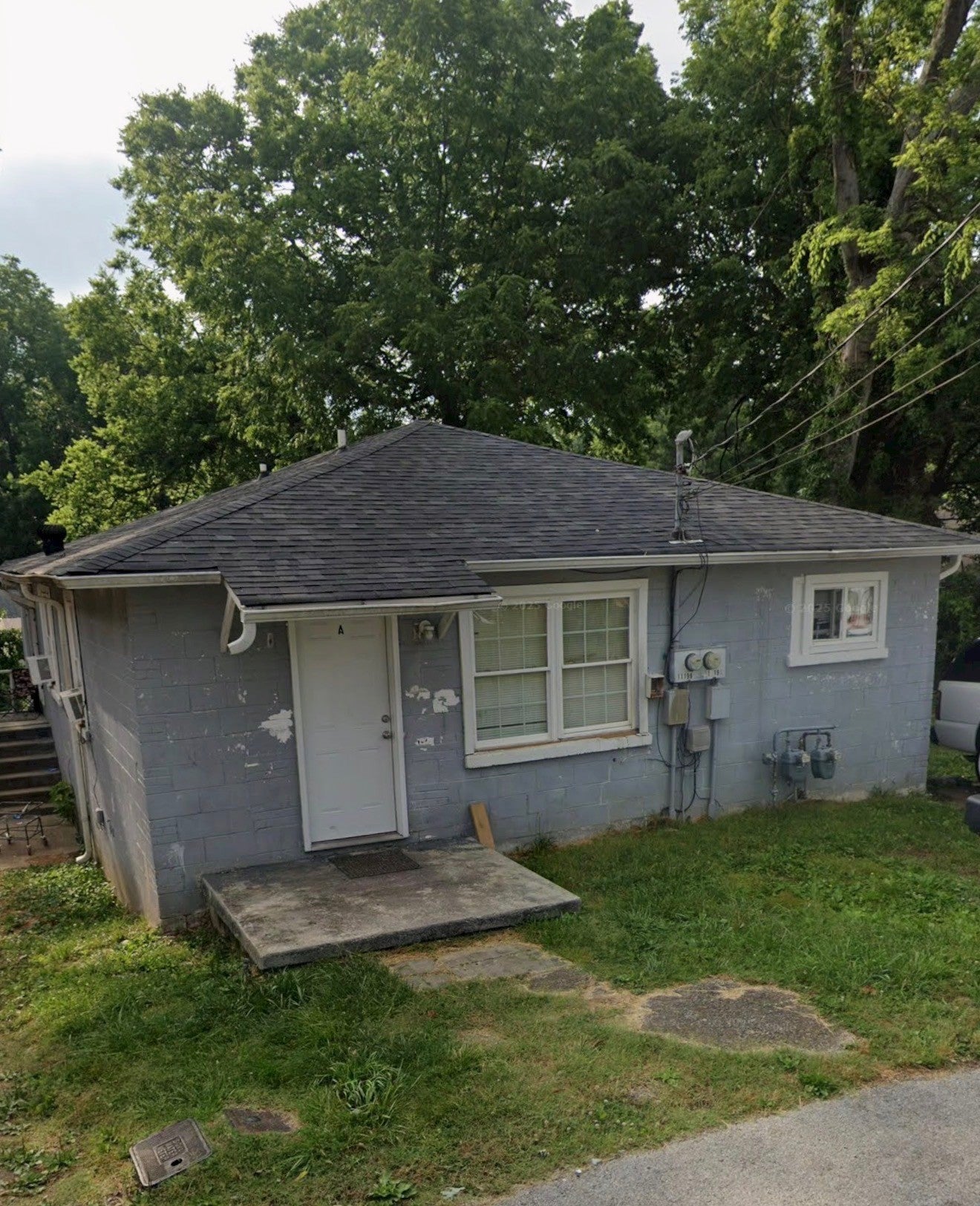 Photo 1 of 17 — 1119 Comstock Ave, Columbia, TN 38401