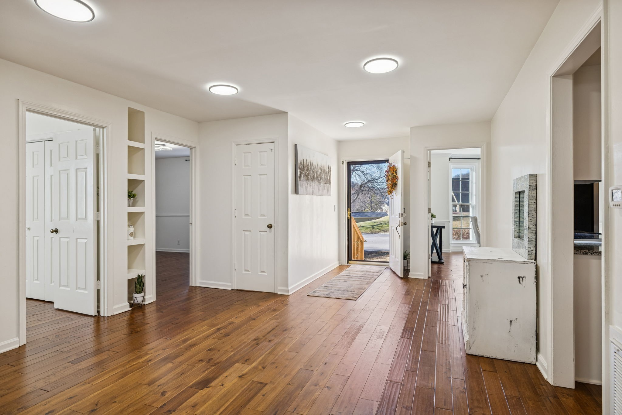 1614 Rosewood Dr