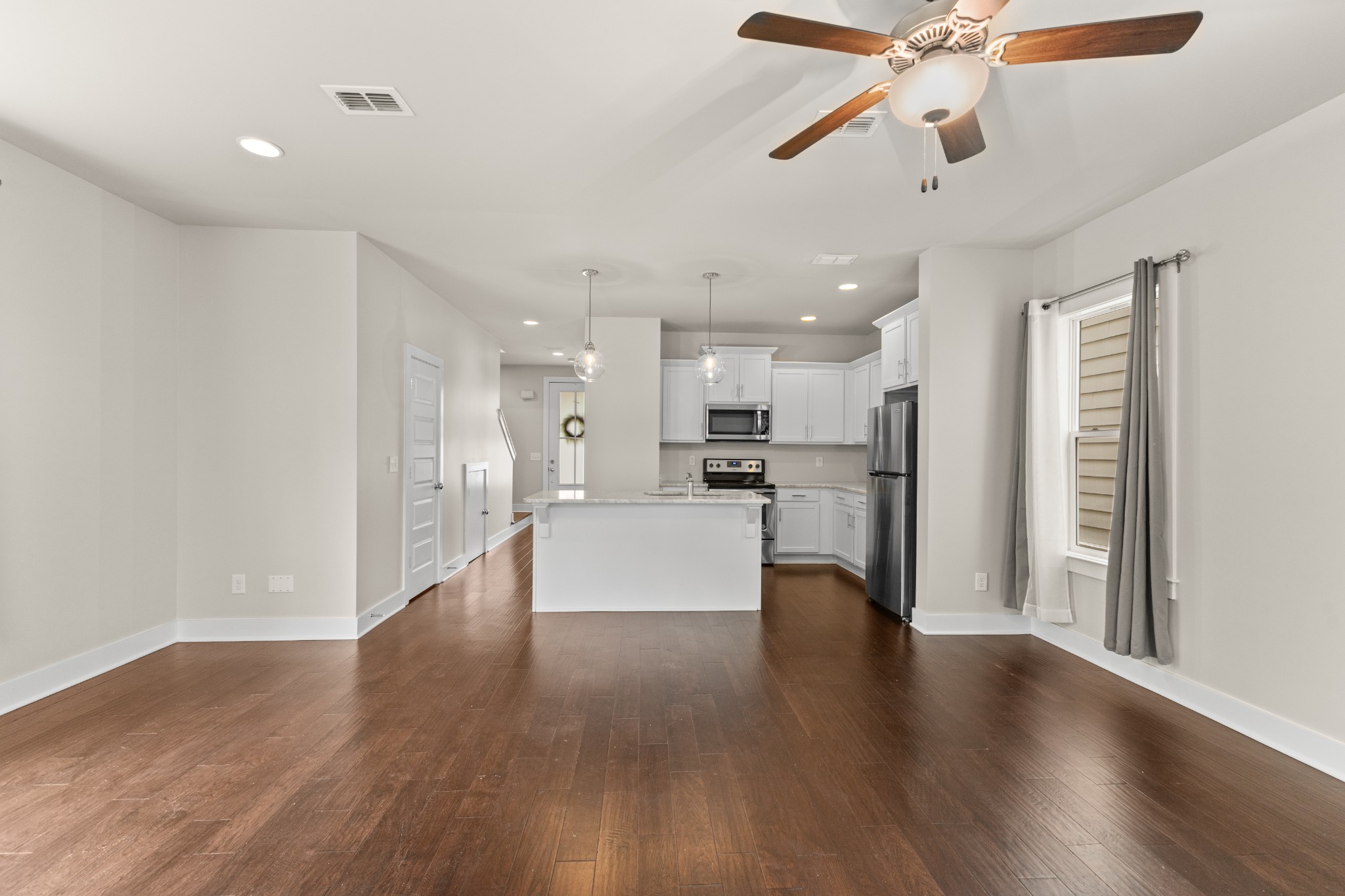 752 Cottage Park Dr