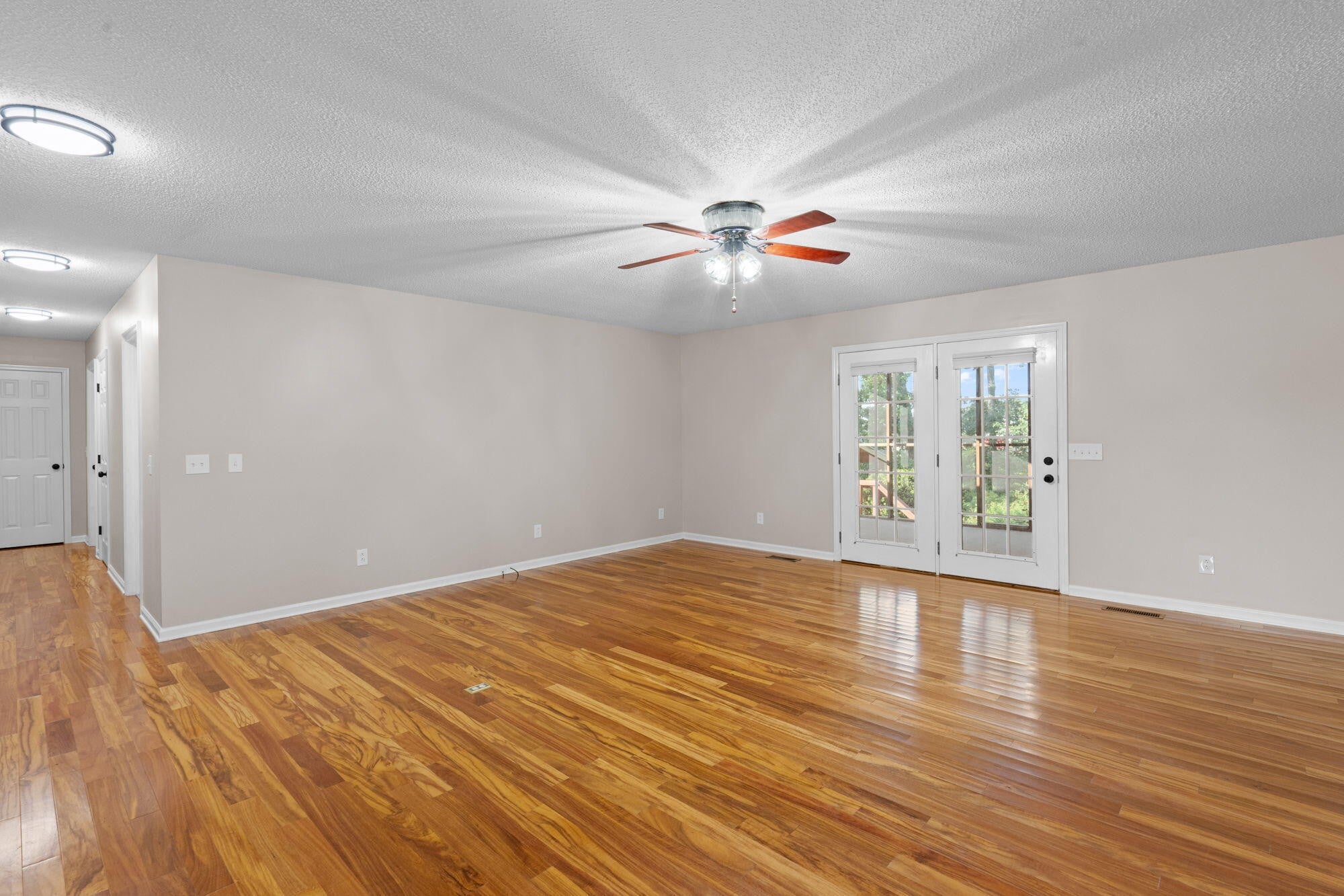 133 Rosewood Drive NE