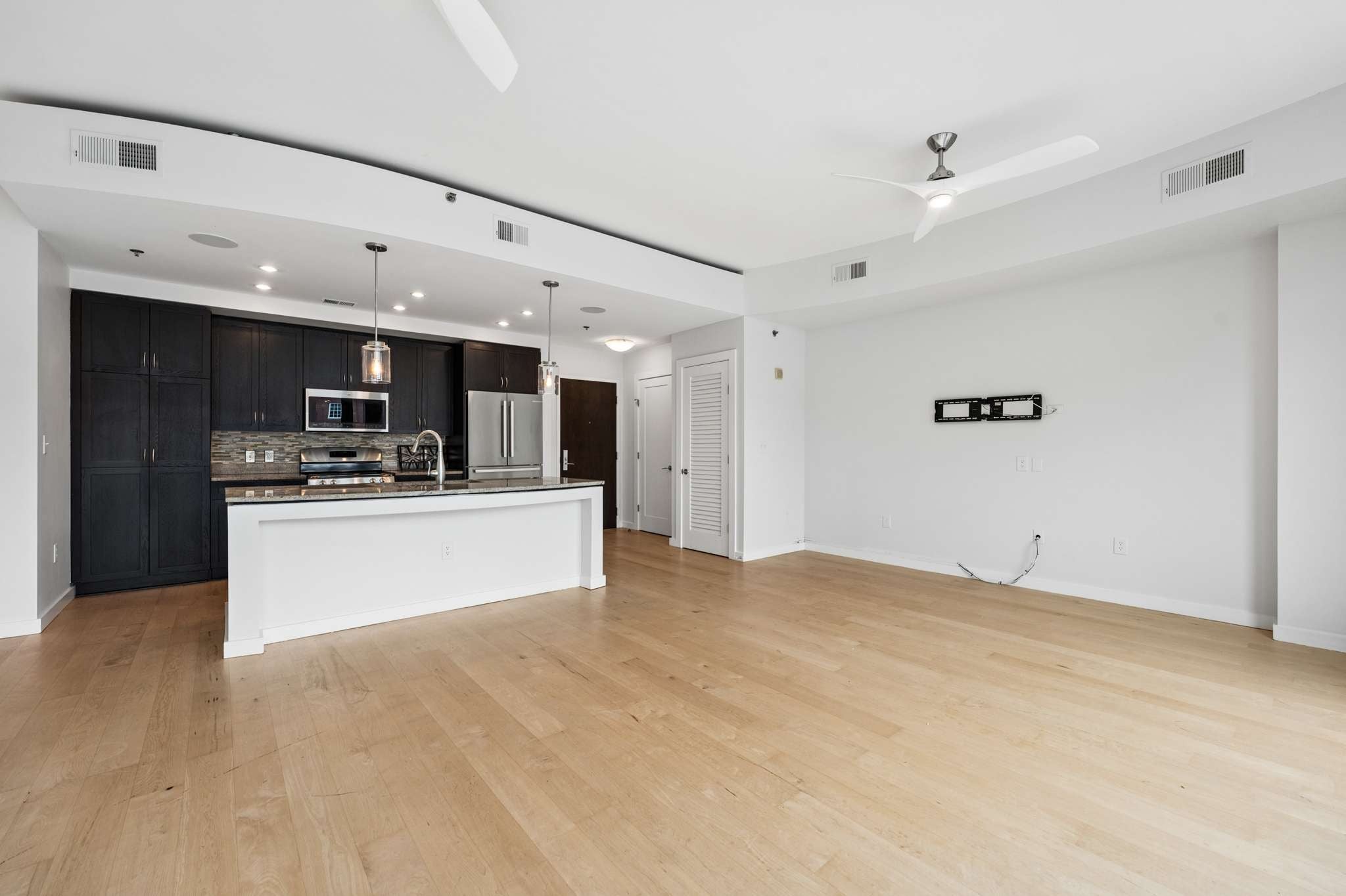 1908 Adelicia St, Nashville TN 37212 1-bed condo, photo 4 of 60