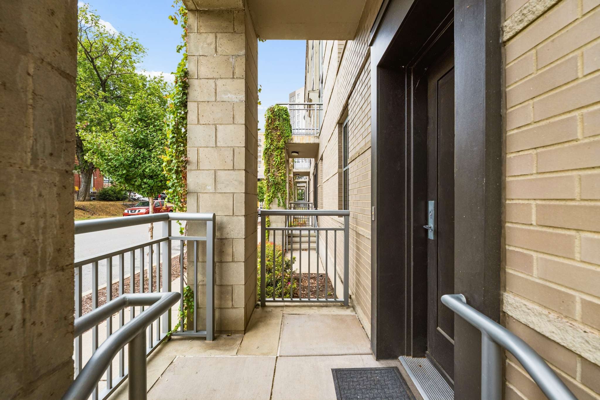 1908 Adelicia St, Nashville TN 37212 1-bed condo, photo 3 of 60
