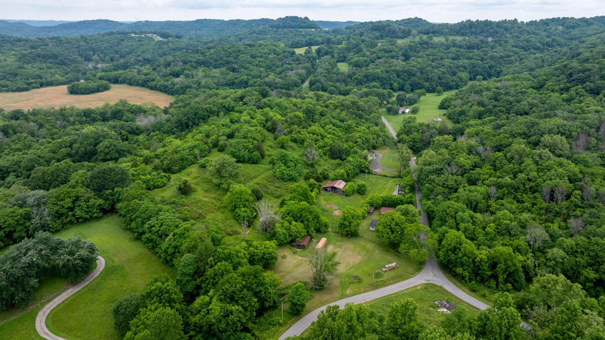 1495 Wolf Hill Rd
